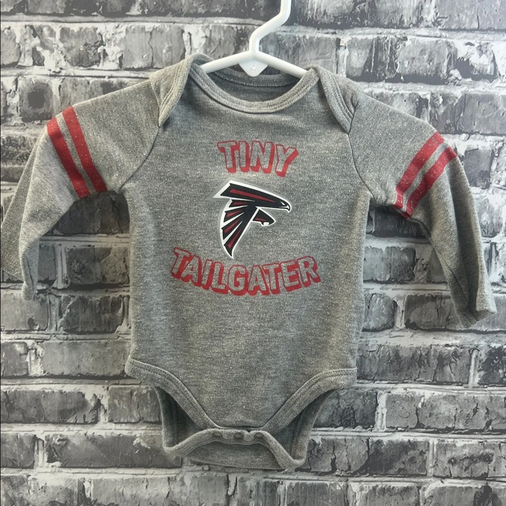Wear By Erin Andrews gray baby